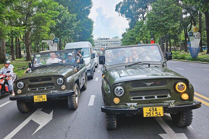 サイゴン ジープ ツアー: ベトナム軍ジープによるハイライトと隠れた名所