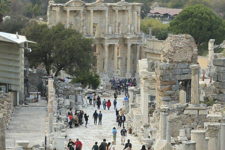 6 Days Tour to Istanbul, Cappadocia, Pamukkale, Kusadasi, Ephesus