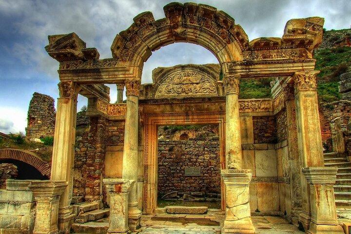 6 Days Tour to Istanbul, Cappadocia, Pamukkale, Kusadasi, Ephesus