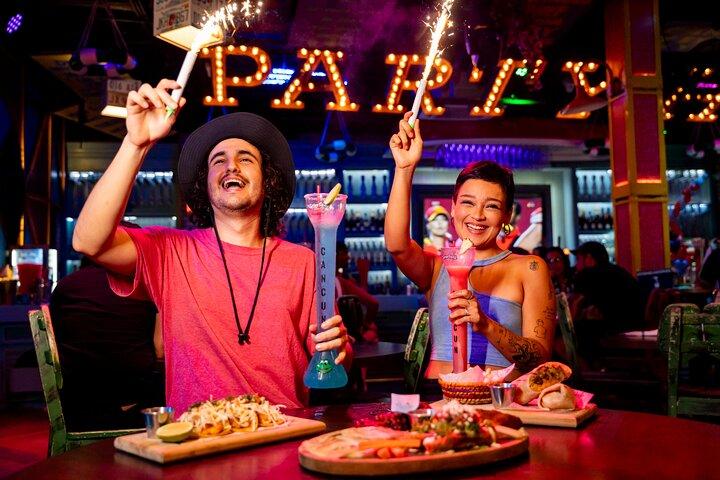 Frog's Pass: comida mexicana y fiesta