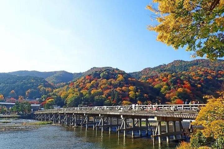 大阪発京都＆奈良プライベートツアー 京都ホテル送迎
