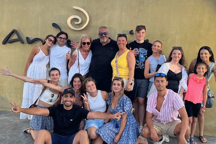 Santorini: Excursão completa da ilha e pôr do sol com guia local