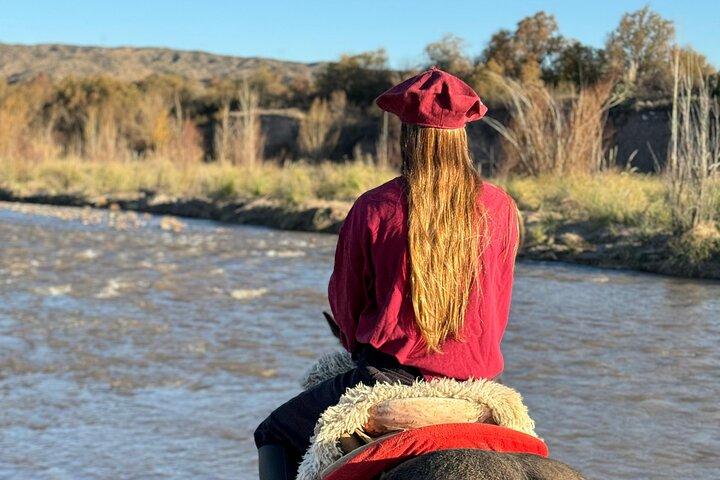 Paseo a Caballo y Posada en Mendoza