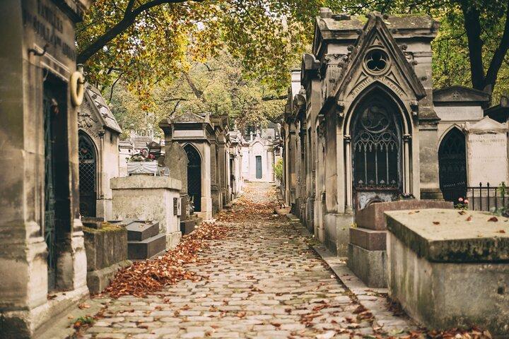 Parijs: Rondleiding langs de beroemde graven van de begraafplaats Père Lachaise