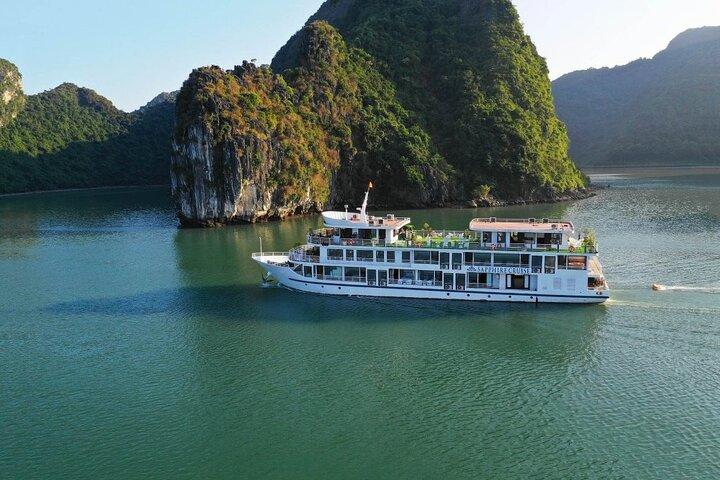 Hanoi : 2 - Tagesausflug : Entspannende Bootsfahrt in der Lan Ha Bay mit Balkonzimmer