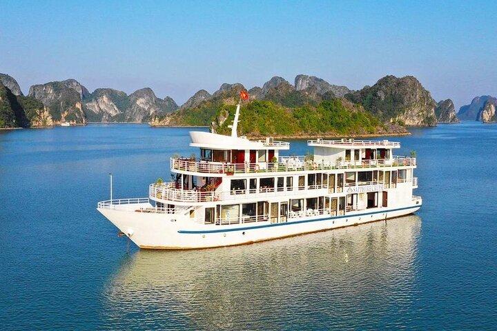 Von Hanoi: 2 Tage Lan Ha Bay mit Halong Saphir Kreuzfahrt
