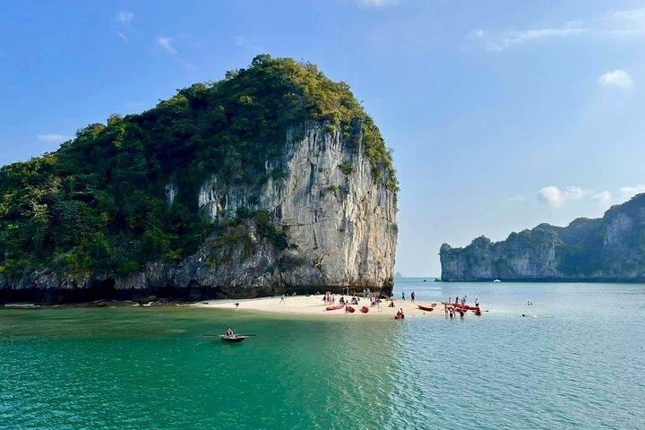 1-daagse boottocht Lan Ha Bay & Viet Hai Ancient Village vanuit Cat Ba