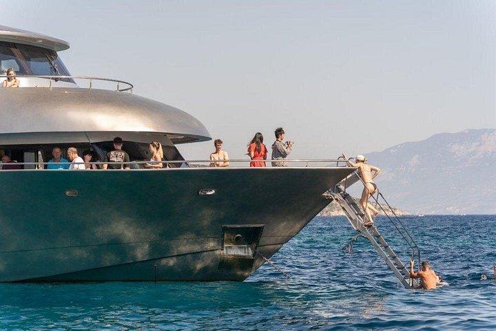 プレミアム・シミクルーズ＆セントジョージズベイ（約1,5時間の旅のみ）