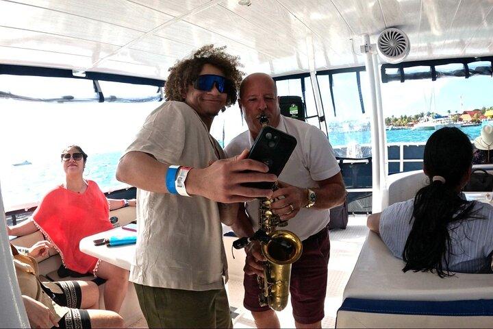 カンクンからムヘーレス島へのカタマラン サンセット クルーズ