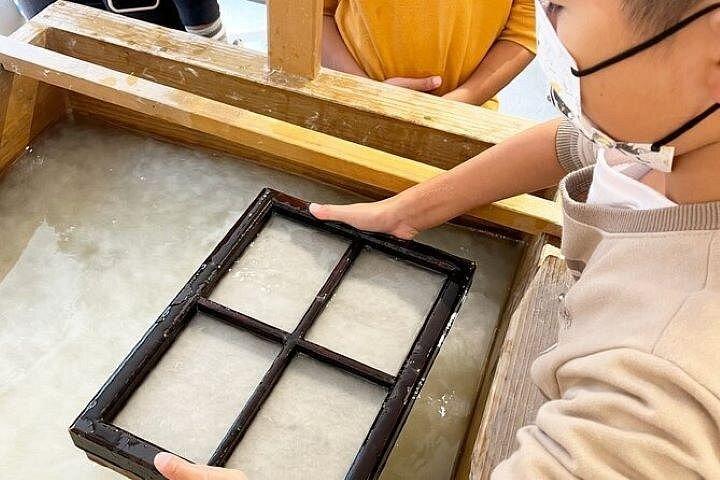 Tokyo 5hr Private Guided Tour & Washi Papermaking
