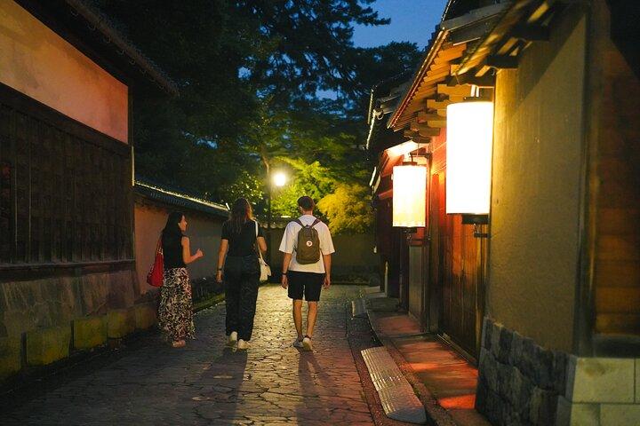 Kanazawa Night Foodie Tour (Private Option Available)