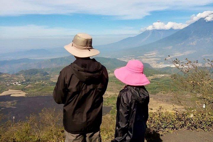 アンティグアグアテマラから自家用車でパカヤ火山への日帰りツアー