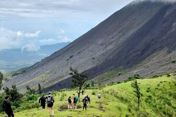 アンティグアグアテマラから自家用車でパカヤ火山への日帰りツアー