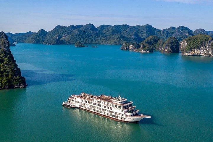 ハノイ：終日ハロン湾アンバサダークルーズ豪華体験