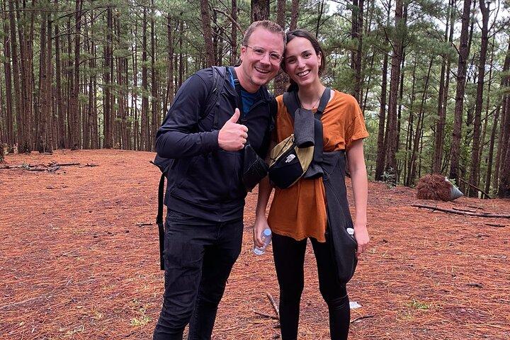 ダラット ランビアン山トレッキング: 美しい景色を楽しみながらのハイキング アドベンチャー