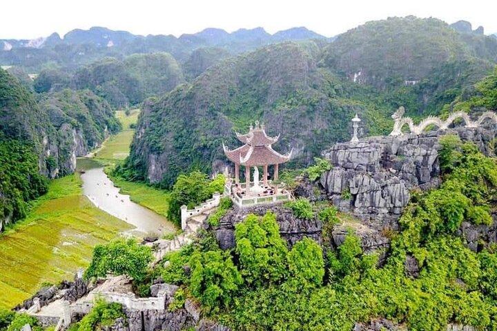 Ninh Binh Day Tour: Hoa Lu, Trang An Boat Ride & Mua Cave Hike