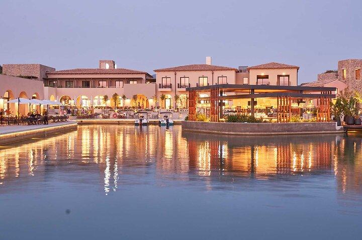 Transfert privé de Athènes à Costa Navarino