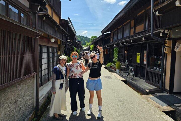 Tour de día completo a Takayama (guía privado)