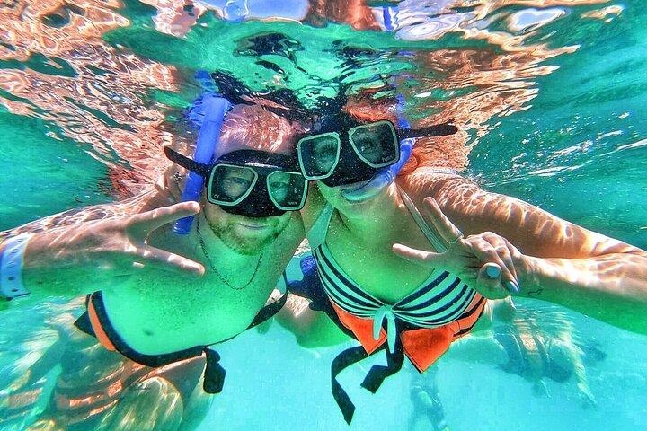 Isla Mujeres katamaran tur med mad