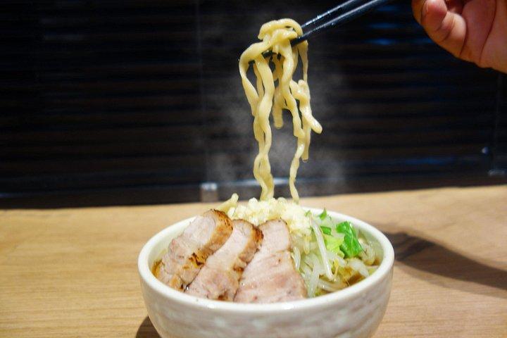 東京6時間プライベートガイドツアー&二郎系ラーメン作り