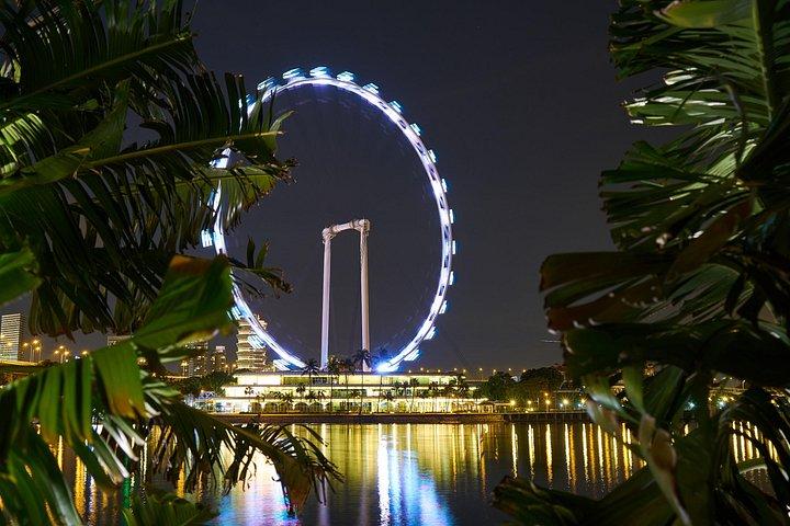 ドーハガイド付きナイトシティツアー スークワキフ、カタラ、パールカタール