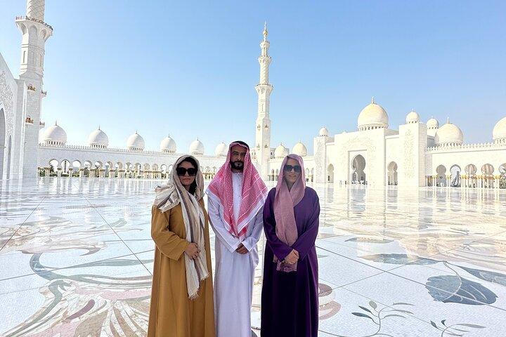 Abu Dhabi City Tour med billetter til Ferrari World Entry