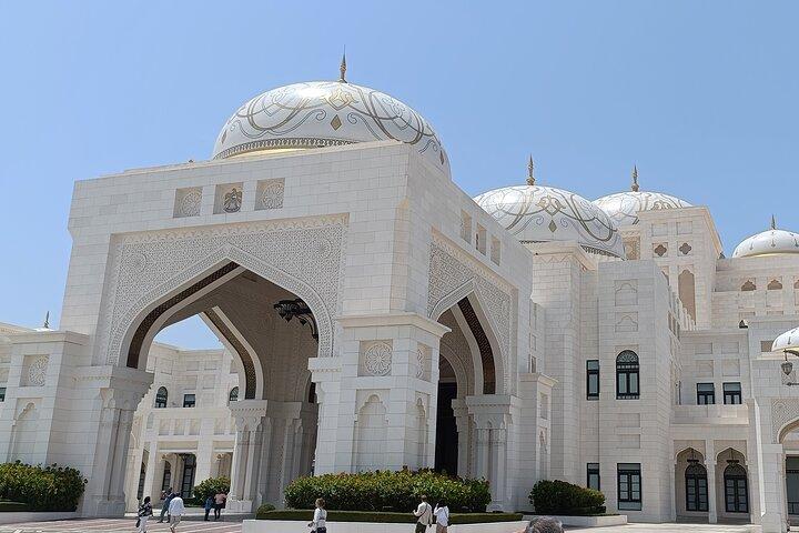 Abu Dhabi Half-Day City Tour with Pickup & Drop-Off