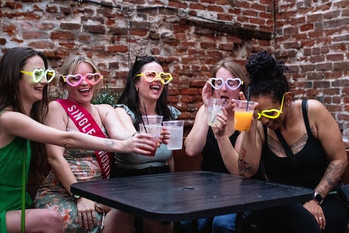 New York Ghosts Boos and Booze Haunted Pub Crawl