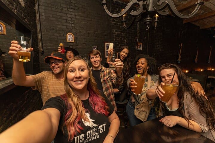 New York Ghosts Boos and Booze Haunted Pub Crawl
