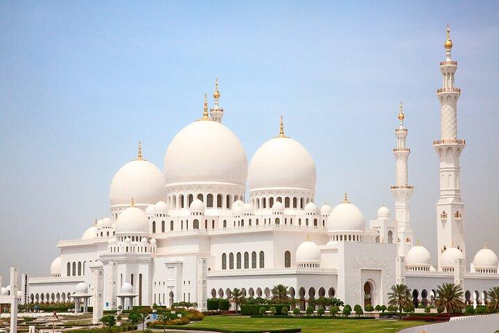 Visite de la Grande Mosquée de Dubaï avec billets Ferrari World