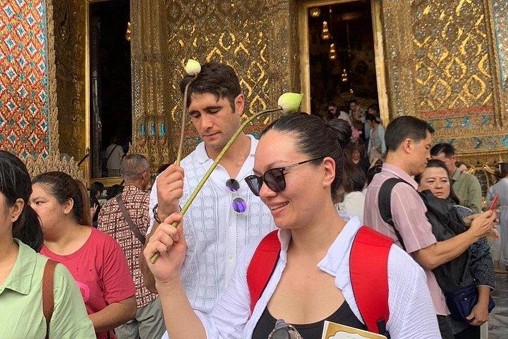 バンコク 1 日ツアー : 食事、寺院、トゥクトゥク