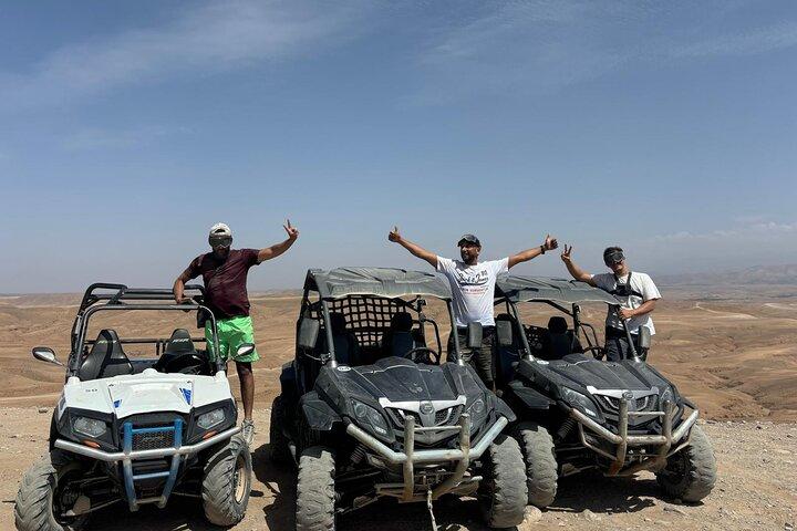 Esperienza nel deserto di Agafay Buggy Dinner Show e giro in cammello