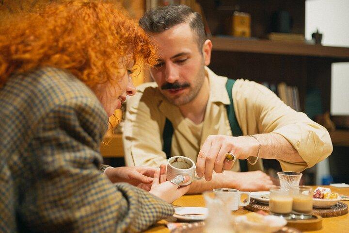 Atelier de préparation de café turc et de divination à Istanbul