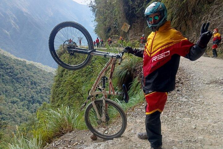 Cykling på Death Road Bolivia