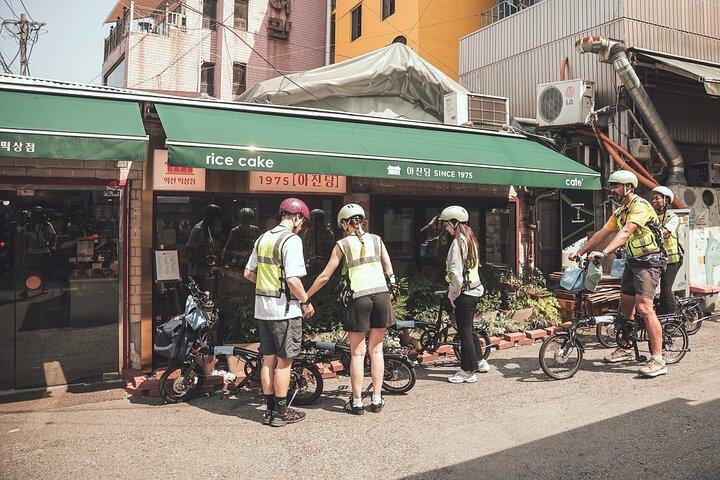 午後のE-bikeツアーと「ハッピーアワー」フード＆ドリンク