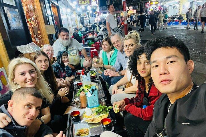 Passeio gastronômico a pé em Hanói e Train Street