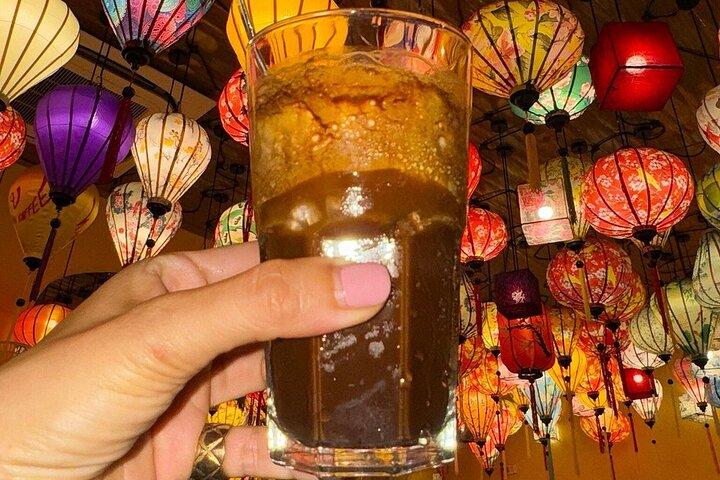 Hanoi Customized Street Food Walk med Train Street Experience