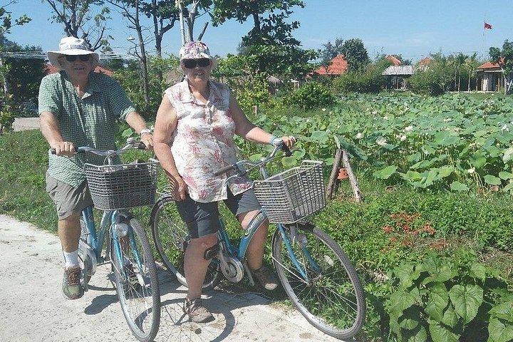 ホイアン周辺の自転車ツアーとトラケ村での料理教室