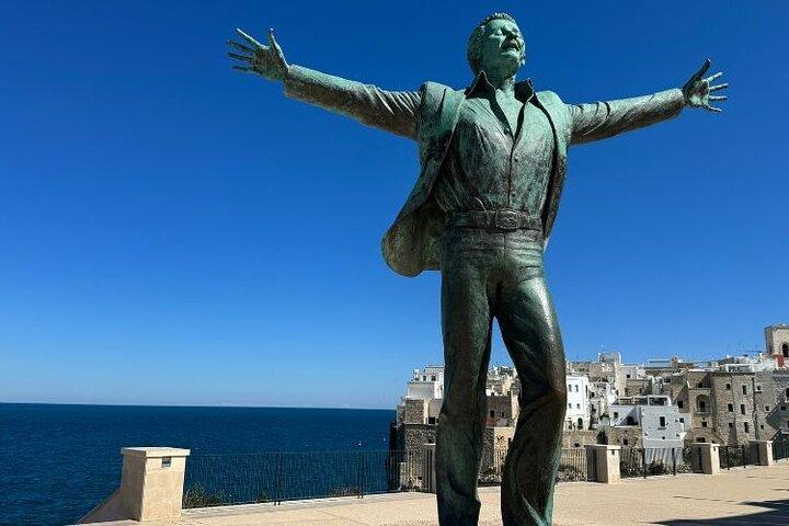 Polignano Alberobello e Locorotondo con transfer da Matera