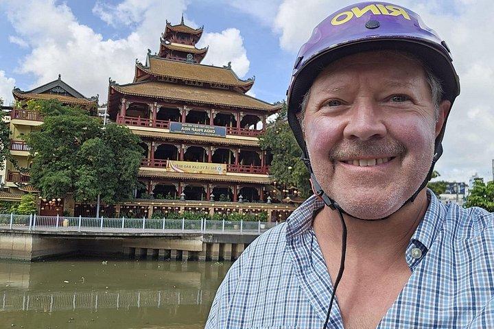 ホーチミン市ハイライト隠れた宝石ツアー・バイ・ヘリテージ・ベスパ