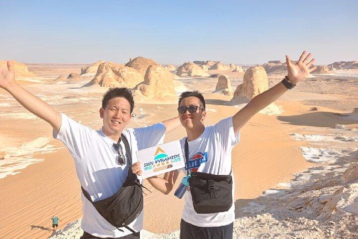 Excursão privada de 4 dias no deserto branco e oásis de Bahariya