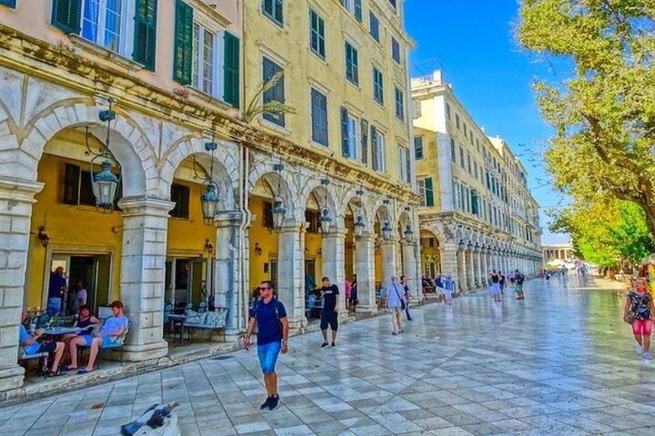 Corfu para passageiros de cruzeiro com retiro de praia ou passeio de caverna de barco