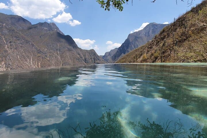 Tolantongo hot springs from CDMX