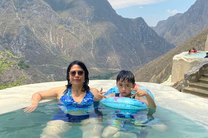 Tolantongo hot springs from CDMX