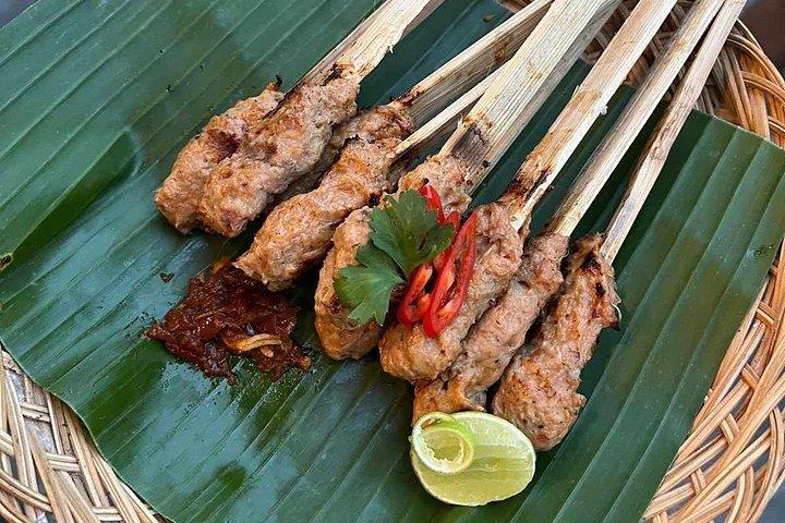 バイクで巡るバリニーズストリートフードツアー 食べ飲み放題！