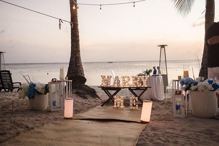 Proposal in Roatan with Professional Photographer