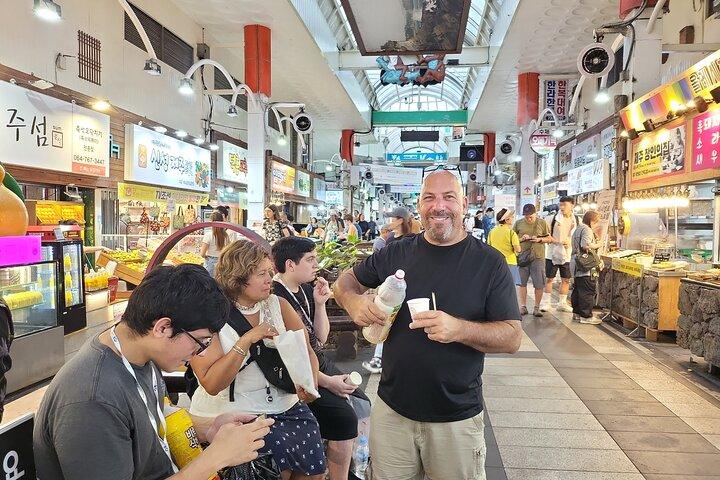 江汀港に到着するクルーズのお客様向けの半日または1日ツアー