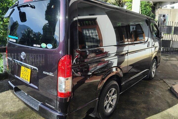 Location de voiture avec chauffeur au Sri Lanka par jour | Voiture/fourgonnette/minibus