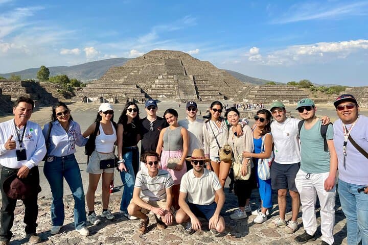 Private Tour Teotihuacan Pyramids & Basilica of Guadalupe