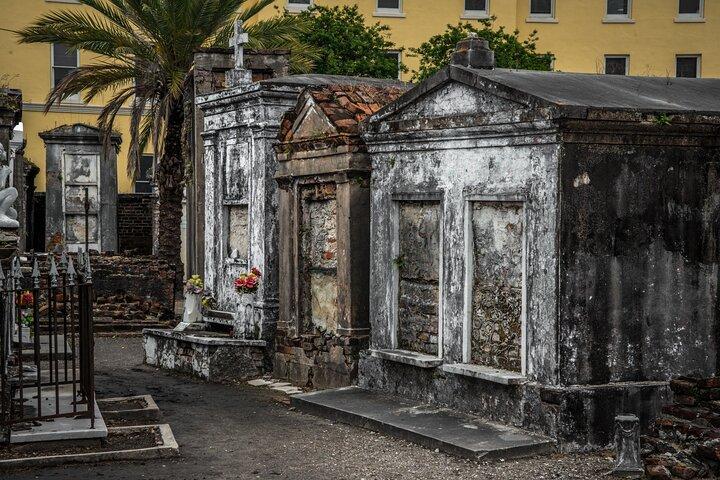 Nachtfriedhof Insiders Bustour in New Orleans